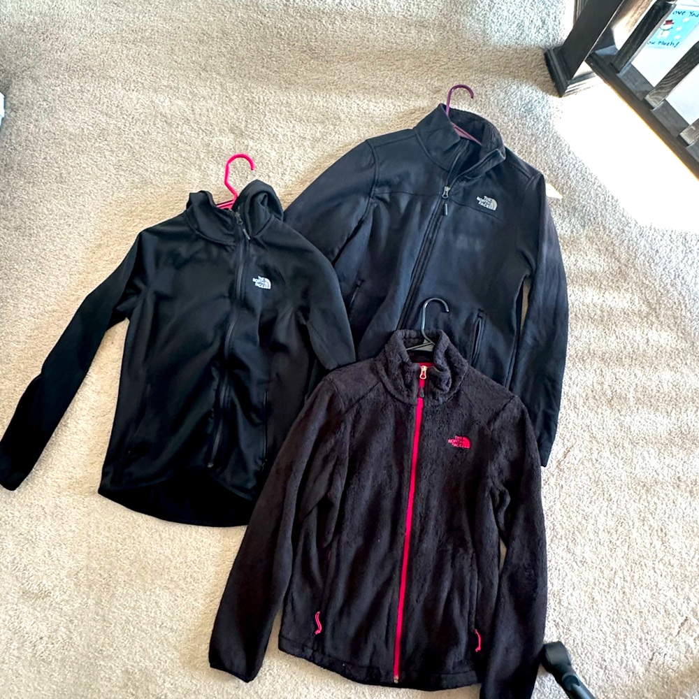 Lot of 3 The North Face women’s jackets